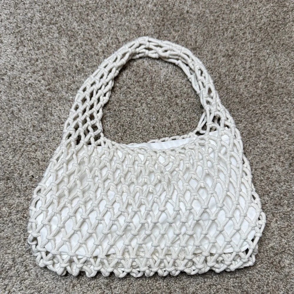 Mini Mesh Crochet Beach Tote Boho Bag in White - Picture 9 of 9